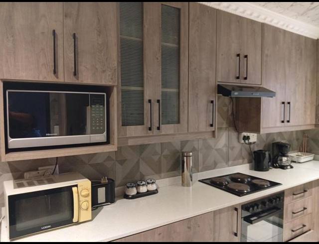6 BEDROOM HOUSE FOR SALE IN BIRCH ACRES